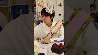 jin birthday weverse live #bts #shorts #viralshort #shortsfeed #viral #shortsvideo #trend #jin