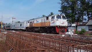 GAJAYANA BERHENTI LUARBIASA DI STASIUN KECIL, UPDATE TERBARU STASIUN NGEBRUK