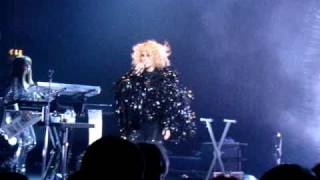 GOLDFRAPP - Hammersmith HMV Apollo (Odeon) 11-11-10 - Shiny And Warm