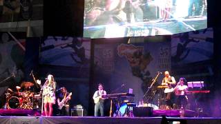 Julieta Venegas - Seria Feliz - Fiestas de Octubre 2011