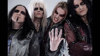 CRASHDIET - RIOT IN EVERYONE