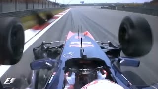 F1 crashes but they're perfectly cut