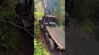 OFFROAD MADNESS! Classic Car Crosses a Deep River!