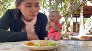 Small But Big Plates Of Chinese Fried Noodle For Lil Baby ATong