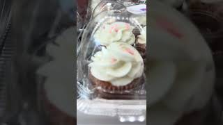 ---STRAWBERRY CUPCAKES---⁠