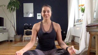 16 min Live Yoga Workout  - YogAthletics Club - 7:16 Uhr