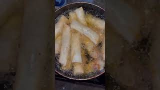 Cooking egg rolls for Thanksgiving!  #eggroll #thanksgiving #familytime #holidayseason #youtubefood