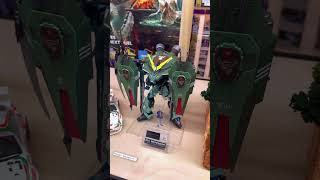 Customized Gundpla display at MiniQ. Really nice. #gundam #animestore #hobbytoys