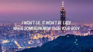 Miley Cyrus - Jaded (lyrics)