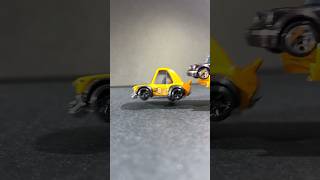 🚗💥🚙 Hot Wheels Cars Racing and Crashing #hotwheels #cars #wow #lol #funny #collector #shorts