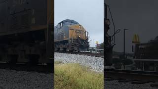 Fast CSX auto racks train going through Winder GA