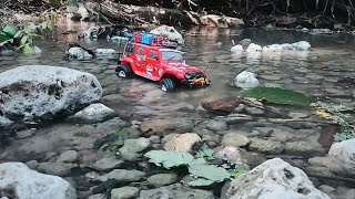 Rc car rubucoon mudding in water 71