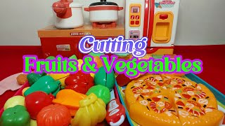 CUTTING FRUITS & VEGETABLES