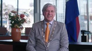 Videoboodschap Burgemeester Peter Oskam voor alle gedecoreerden van Capelle aan den IJssel