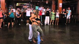 Pura Bachata Mallorca 2012. Emilio y Chrizelde. Taller bachata moderna