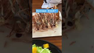 what is the difference between Korean food and Japanese food?