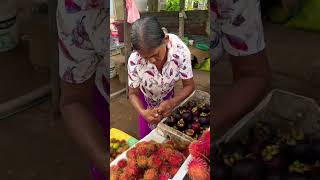 Do you like them ? Rambutan #streetfood #srilanka