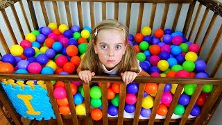 Ulya fun plays with color balls