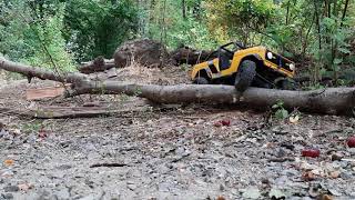 #RC #Bronco log launch janky #Axial SCX10 with RadioShack mangler plastic hardbody. Portland Oregon