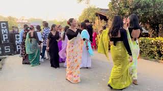 #Beautiful lady dancing|| Wedding dance #tharu