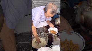 Hardworking Grandpa Selling Hot Ginger Tofu - Thai Street Food