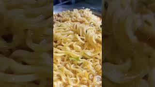 maggi 🍜 2 minutes lo avthundha????? yes avthundhi 😮 #subscribe #food