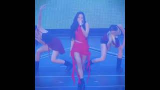 😊#jisoo in their 'BORN PINK' tour her dance though 🤩 #shorts #blackpink #blackpinkjisoo