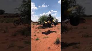 Yamaha Banshee 350 jump