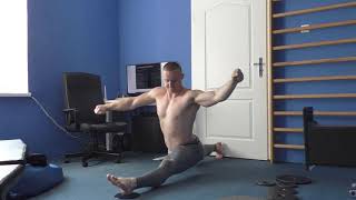 100kg Guy Does Hardcore Stretching