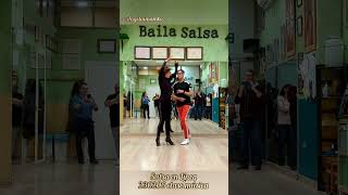 Clases de Salsa en Linea Parejas #shorts 230206 con musica #salsa #bachata #tiktok @angelaimambo