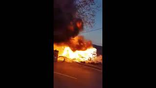 Évacuation gilets jaunes rond point Manosque