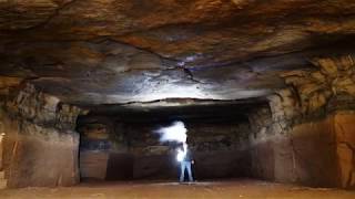 Threepwood cave Lanark