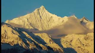 It was a beautiful sunrise. Check out this unforgettable scene Mountain in Yunnan Province, SW China