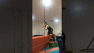 وقتی استاد تو فاز تارزانه #parkour #آموزش #پارکور #رشت #gym #زندگی