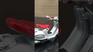 miniatura moto Vespa Belíssima 946 - 2014