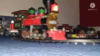 North Pole Express train runby clip with "O' Tannenbaum"