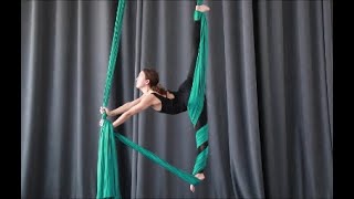 Single Ankle Hang to Penché Split - Aerial Silk Tutorial