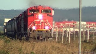 CN 8919 East, 6-Units Approaching Nova Scotia 09-15-2013