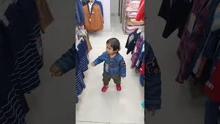 Khushi Mall me dance karne lag gai #cutebaby #cute #funnyvideo #trending