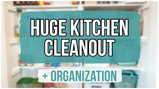 KITCHEN DECLUTTER AND ORGANIZE | Decluttering and Organizing Motivation