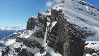 Gigantic Mountain covered in fresh powder Snow #shorts