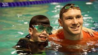 World Champion Swimmer Ryan Murphy Meets and Encourages Lucky Swimmers at Goldfish Swim School