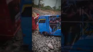 TRUK OLENG MUAT BATU DAN PASIR #trukoleng #mainananakanak #husnakidschannel#shorts #konten