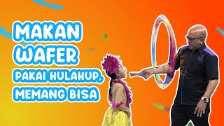 Makan wafer pakai hulahup, memang bisa??