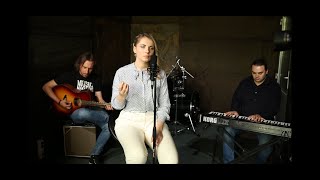 Кристина Присяжнюк «Не Уроните Шарик» (COVER).