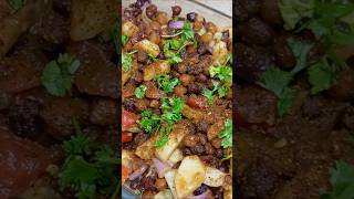 Kala Chana Aloo Chaat Recipe by Deeja's Recipes  #food #recipe #shorts #viralshort #chaat #cooking