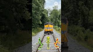 8_July_ 2024_alien_Vs...train_driver_tom_new_magical_#viralvideo (360p)