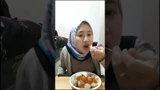 Makan Jajanan Viral Basreng Mang Ohang Pakansari | #shorts #mukbang #kuliner #fyp