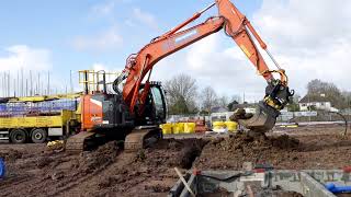 BCL Groundworks takes delivery of a Hitachi ZX225USLC-7