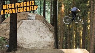 MEGA PROGRES A PRVNÍ BACKFLIP NA NAŠEM JUMP TRAILU